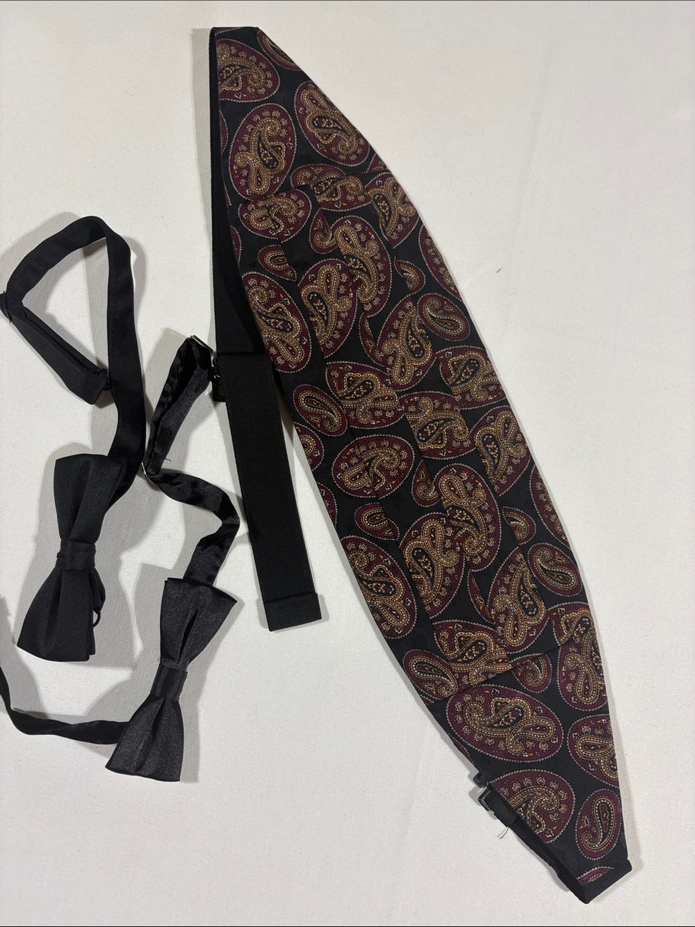 Men's Double-Breasted Black Tuxedo Jacket, Trousers, Cummerbund, 2 bow ties 44R - Picture 11 of 11